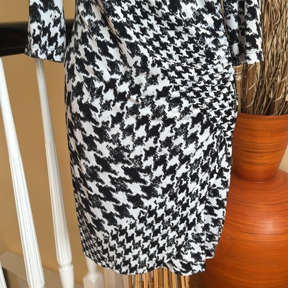 Guess Chic Black and White Houndstooth Dress - Picture 2 of 11